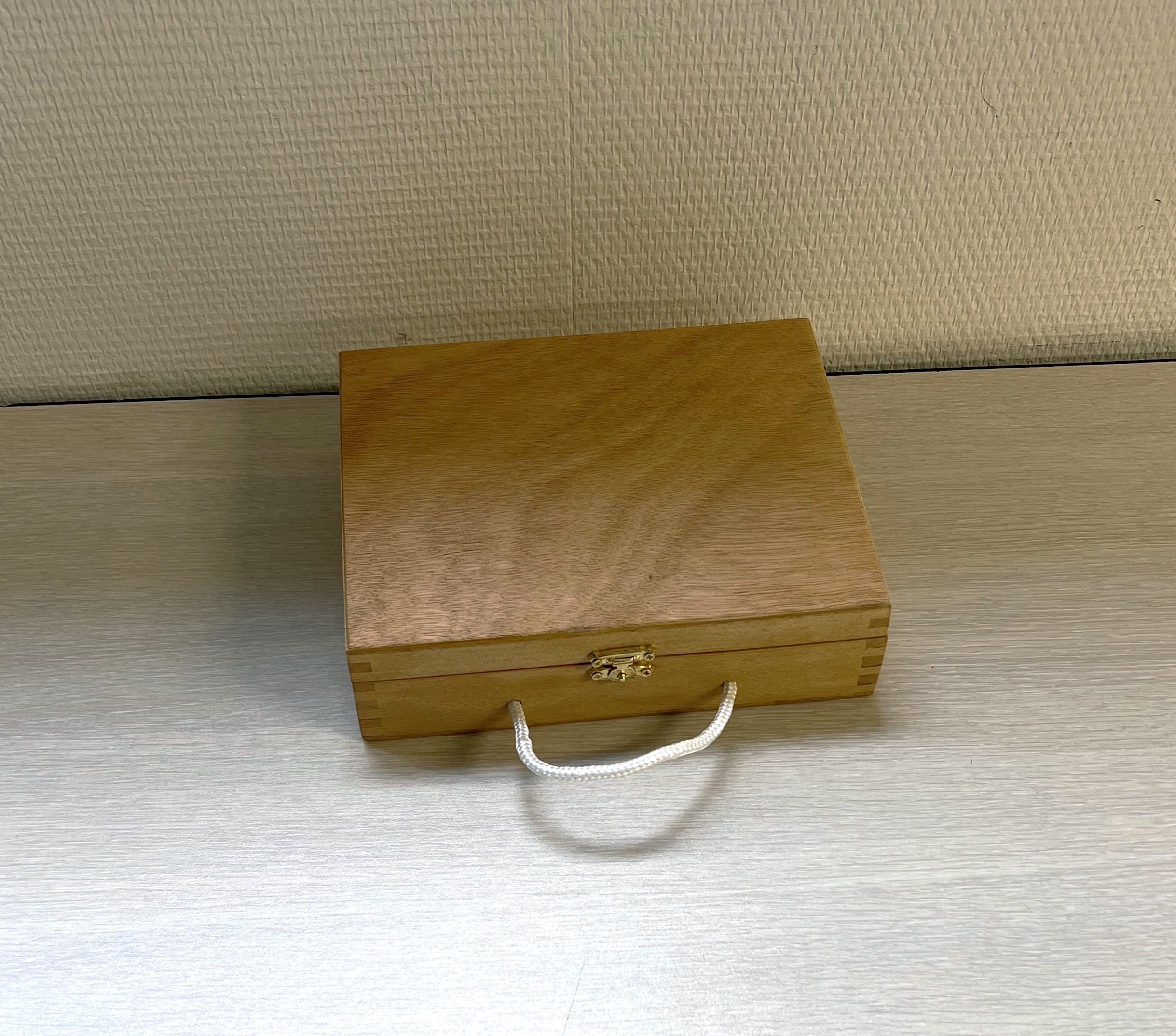Boîte en bois